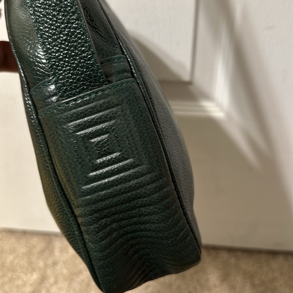 Fendi green caviar leather shoulder bag with dust bag - Picture 6 of 16